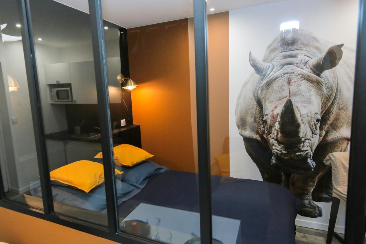 Le Rhinoceros, T1 Hypercentre Chic Et Cosy, Wifi Par Sovalfi Apartment Saint-Etienne  Bagian luar foto