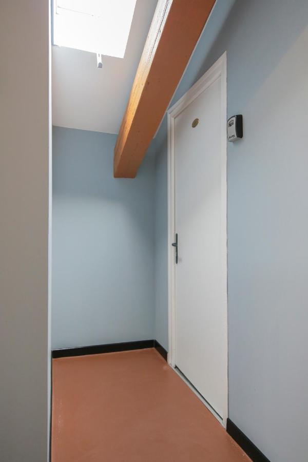 Le Rhinoceros, T1 Hypercentre Chic Et Cosy, Wifi Par Sovalfi Apartment Saint-Etienne  Bagian luar foto